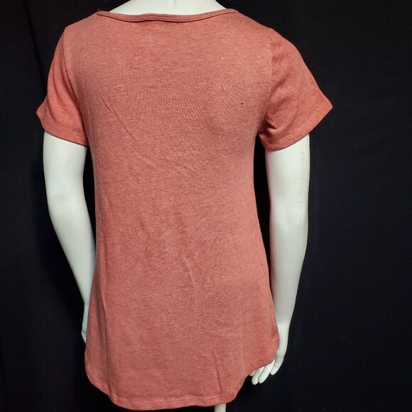 LuLaRoe Red Short Sleeve Tee Shirt (XS) - Picture 4 of 5